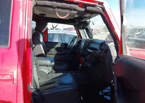 2015 Jeep Wrangler Unlimited Altitude из США, поврежденный, VIN 1C4BJWEGXFL683847